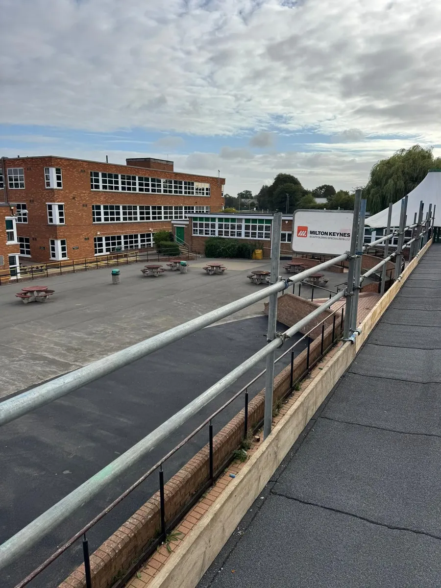 Roof Edge Protection for Lord Grey Academy, Bletchley