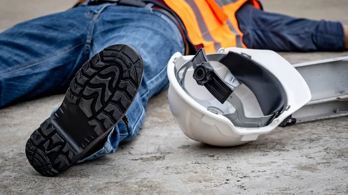 Do I Need Scaffolding? Understanding UK Legal Requirements and Alternatives